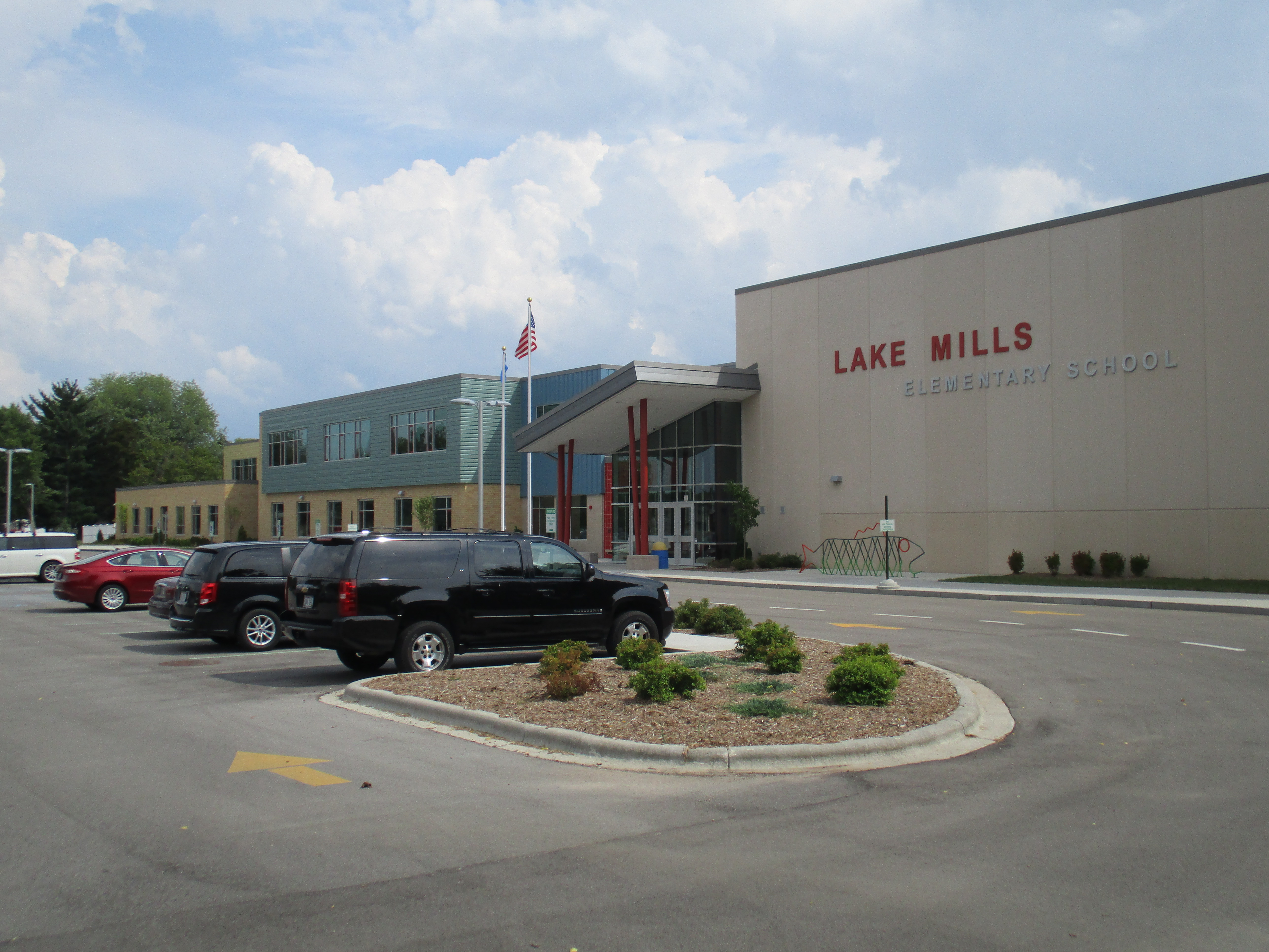 Lake Mills Elementary School